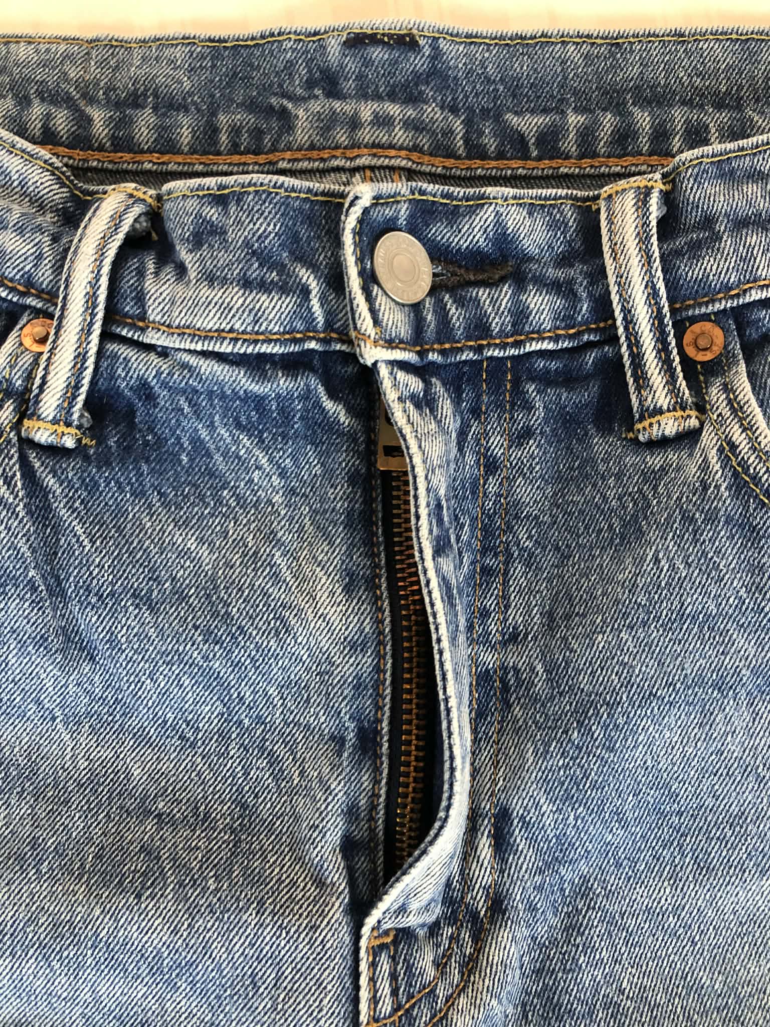 Blugi Levis 512  W32  Slim Fit