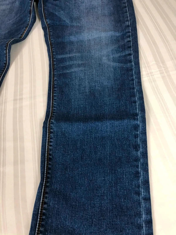 Blugi W38 Straight Fit